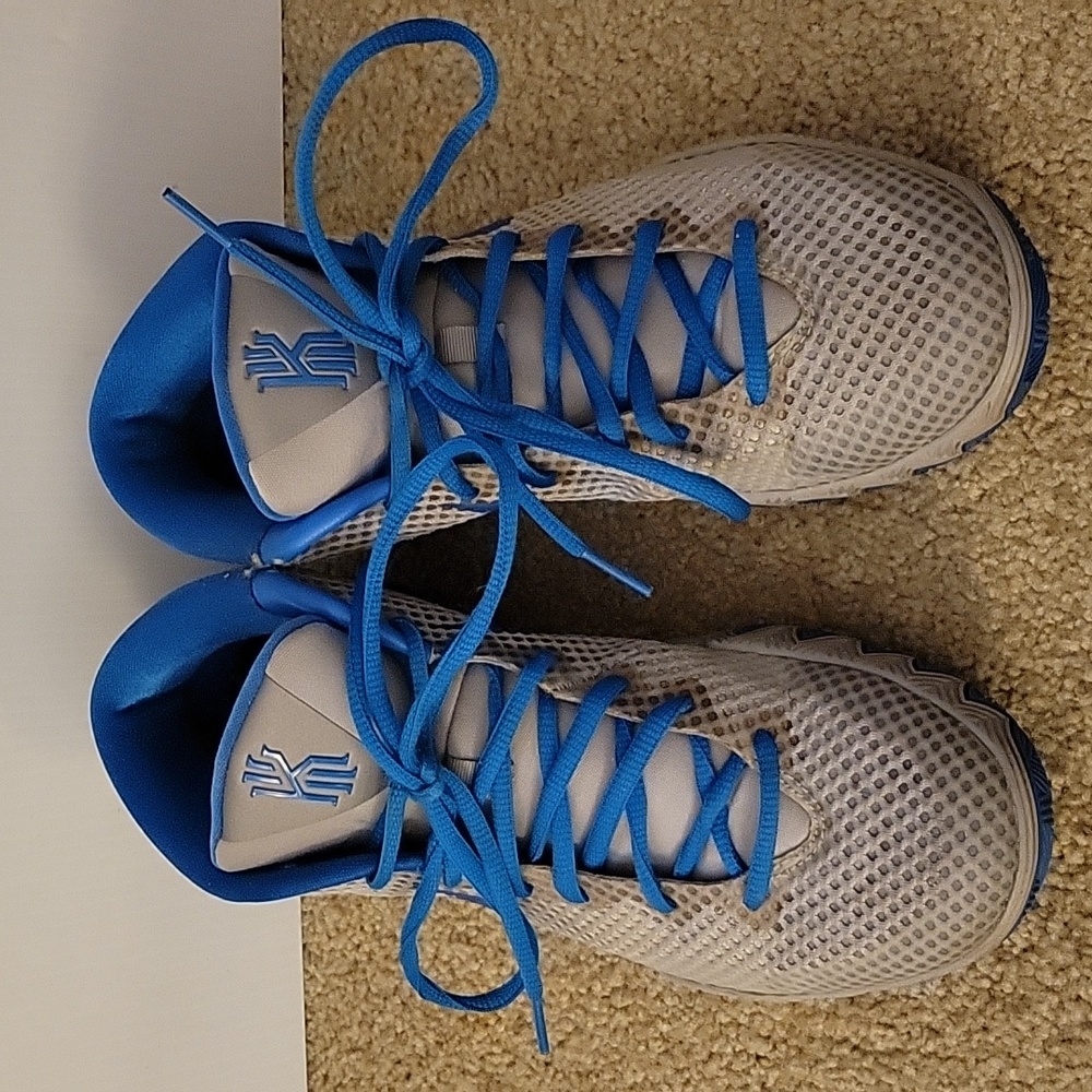 Kyrie Irving 1 Basketball Custom color, boys 7 1/2